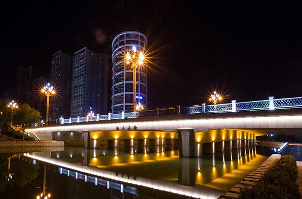 天橋照明亮化工程設(shè)計，點綴城市夜景燈光